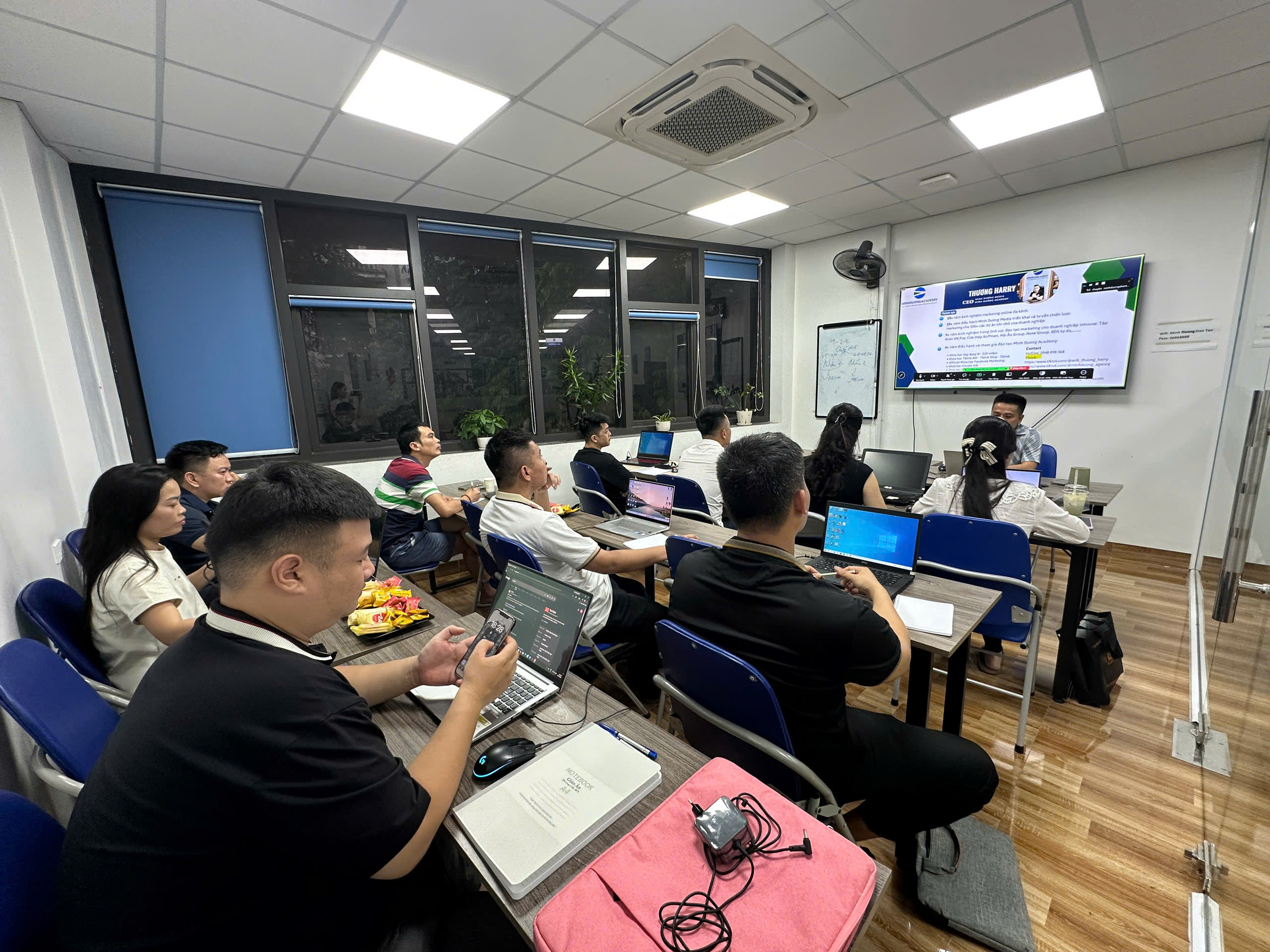 Vì sao nhiều người hoc khóa học Tiktok Shop 