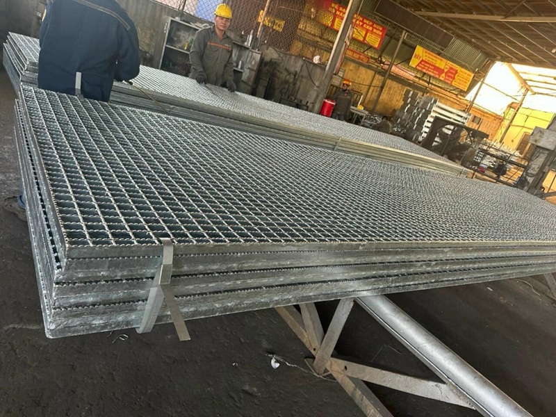 sàn thao tác mạ kẽm